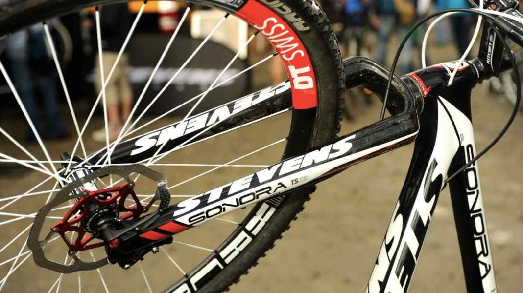Stevens Sonora SL: 29er racing file with rigid fork