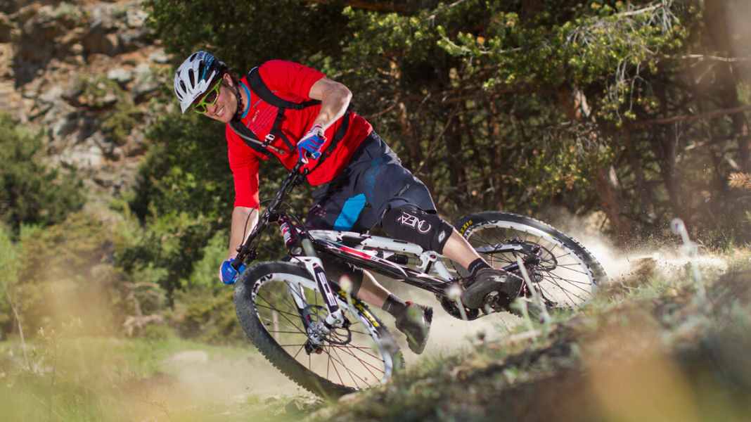 Federgabeln 2012: 170 mm Enduro-Gabeln im Test