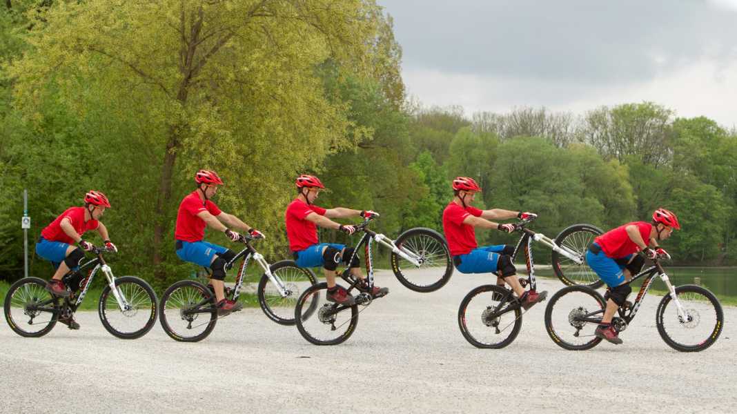 Better biking with Stefan Herrmann: Wheelie
