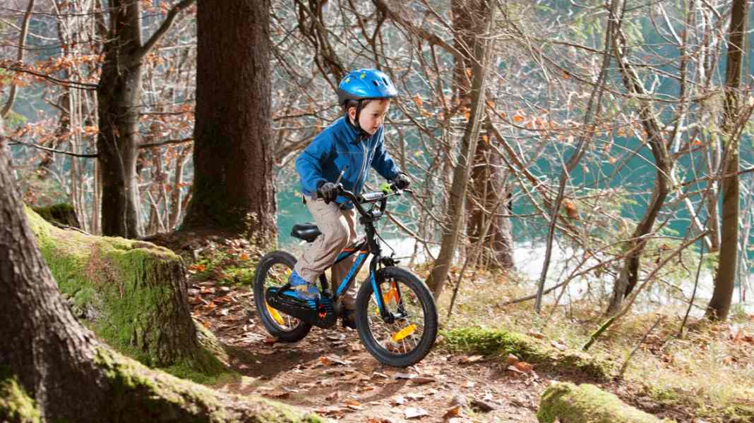 Kinder-Bike Specialized Hotrock 16 Boys im Test