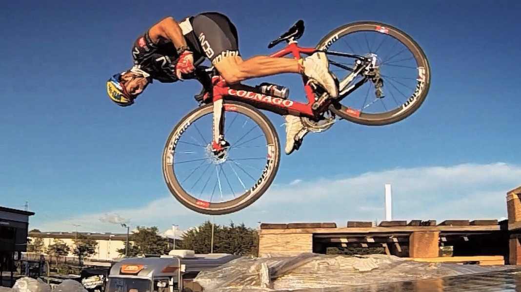 „Road Bike Party 2“ – Ashton, Akrigg und MacAskill auf dem Rennrad