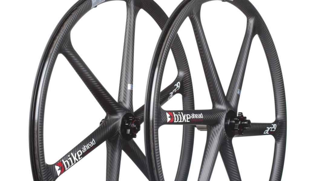 BIKE helps: Treat carbon rims correctly