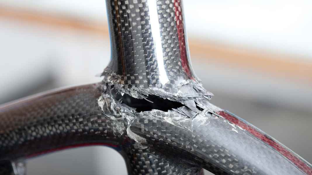 Service: Warranty, guarantee and crash replacement