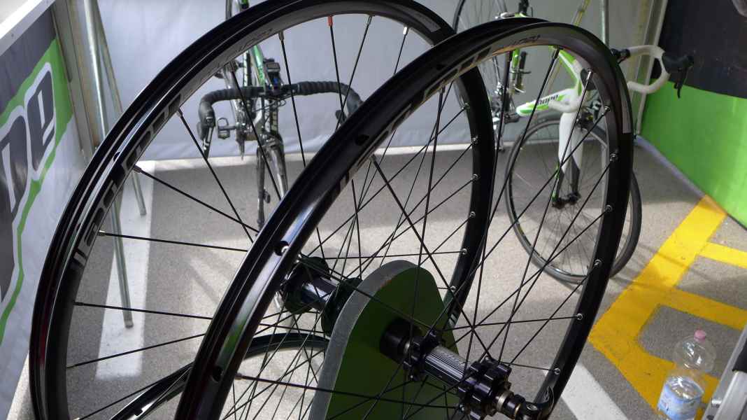 NEW: Complete wheels from Hope