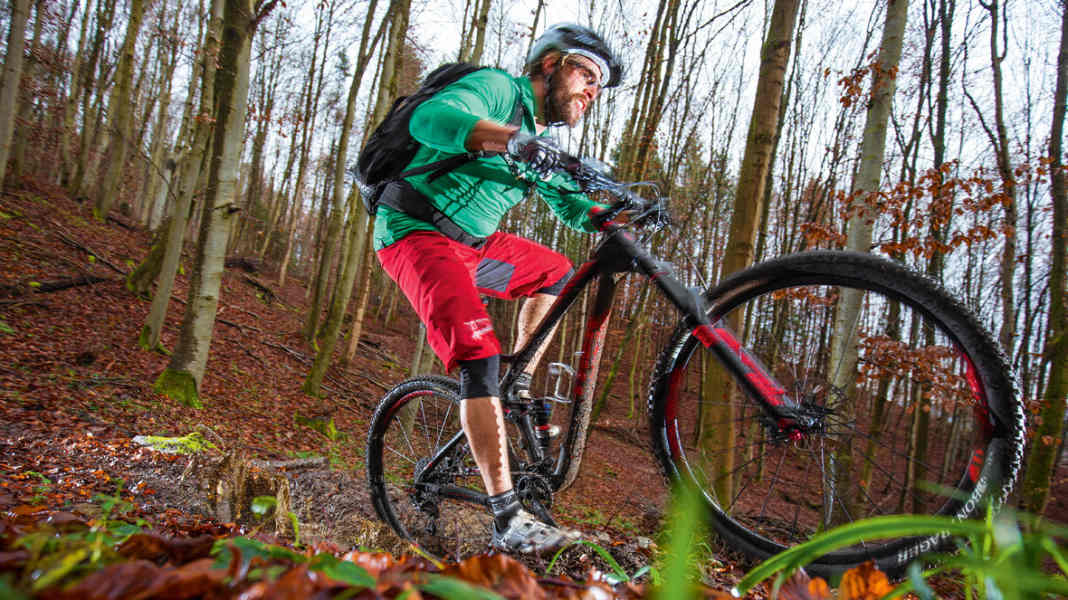 Trek RE:aktiv suspension on the Remedy 9.8 29 on test