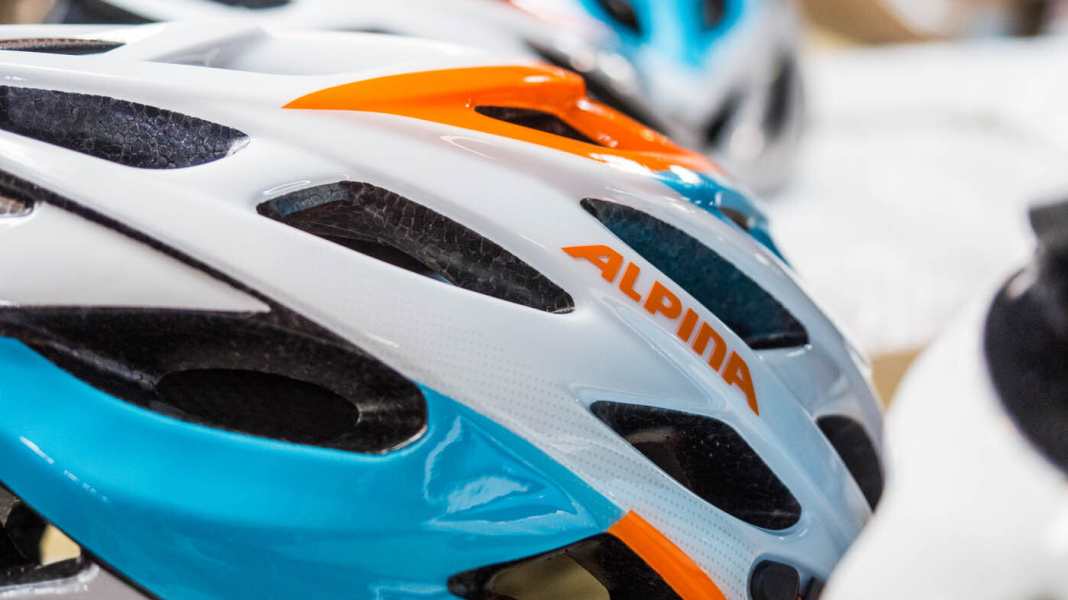 So entsteht ein Mountainbike-Helm