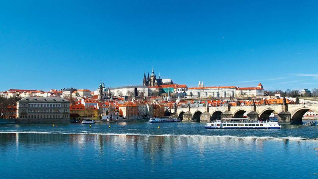 Mountain bike trails above the city: Prague