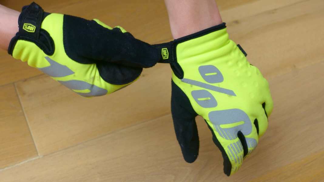 Brisker gloves from 100% in the BIKE test