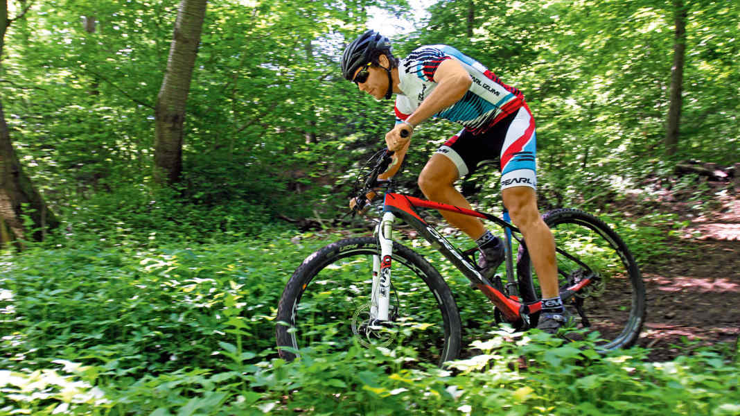 Carbon hardtail Orbea Alma M10 on test