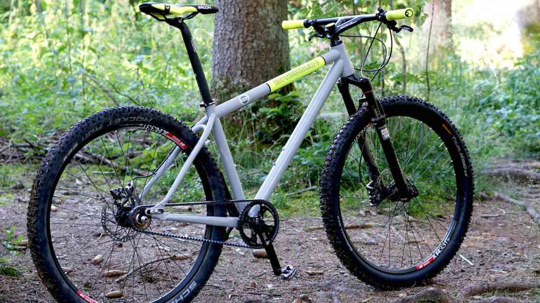 Custom hardtail by Henri Lesewitz: The birth of a mountain bike