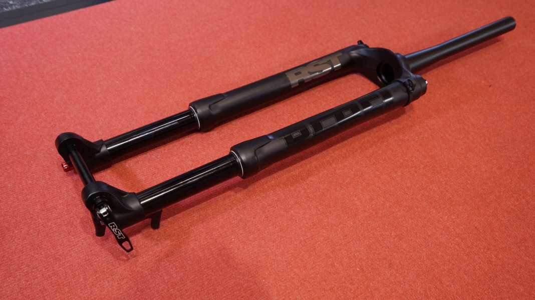 RST Rebel: Upside-down fork for trail bikers