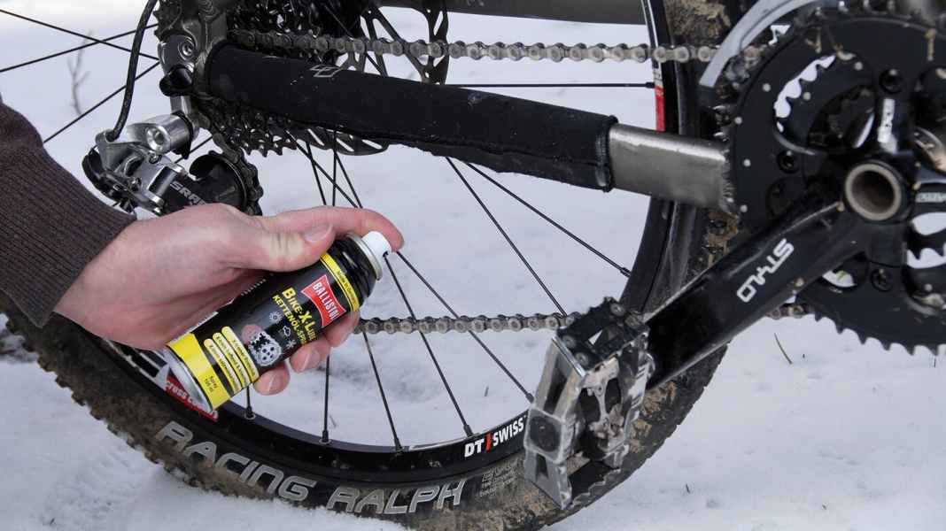 Bad weather lubricant from Ballistol