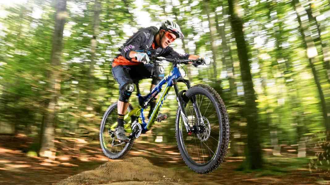 Enduro: Corratec XTB 175 Y mit "10-Hz"-Technik im Test