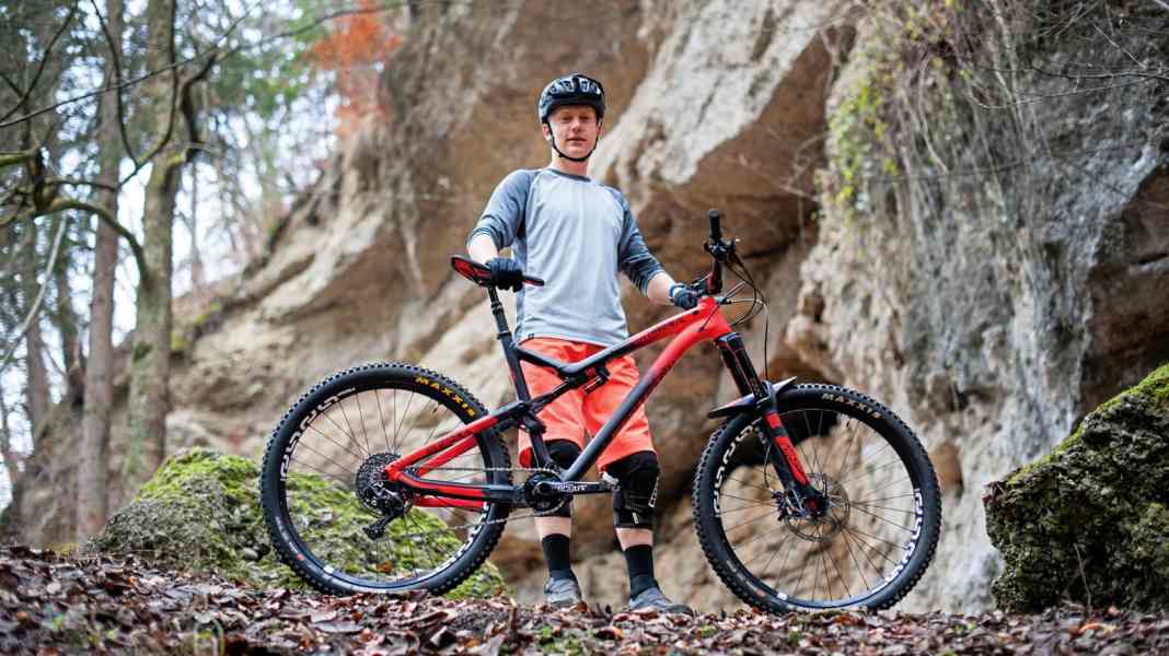 Enduro: Commencal Meta AM V4 Race im Härtetest