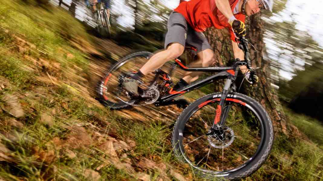 4 Einsteiger Trailbikes, die Spaß machen, im Test