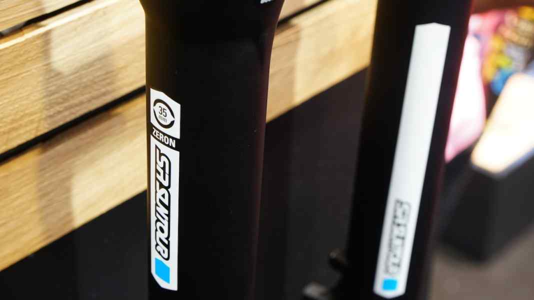 SR Suntour shows low-cost fork & Enduro damper