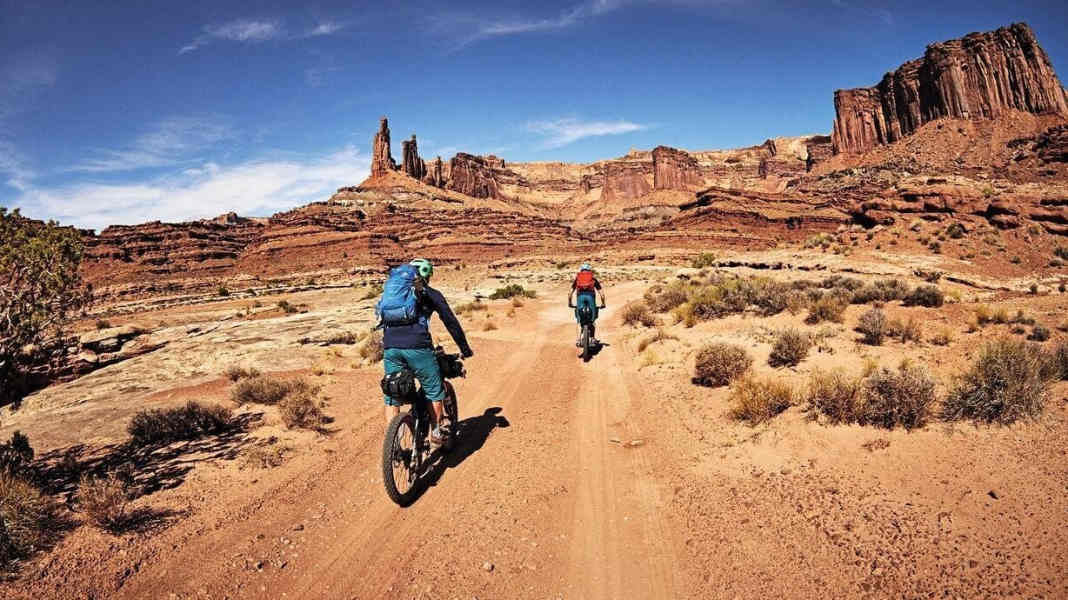 White Rim Trail: Bikepacking tour through Utah