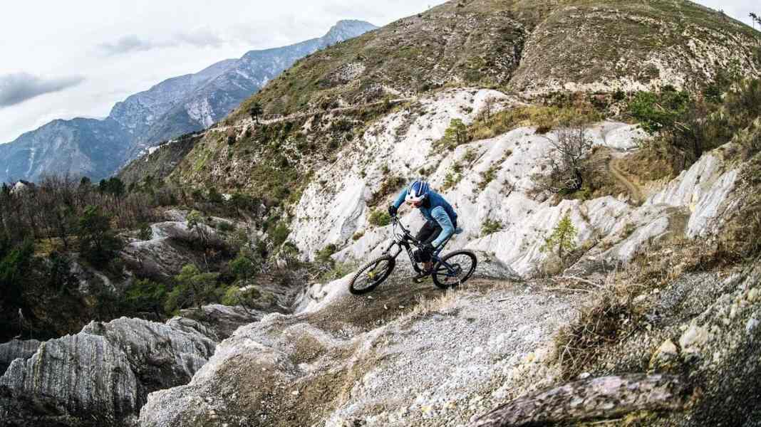 BIKE Supertrail: Col du Savel in the south of France
