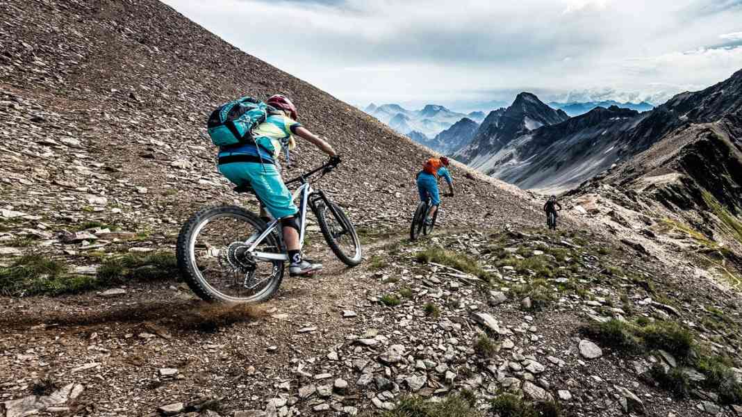 MTB alpine cross with guide: Overview of providers