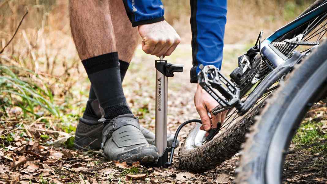 5 Mini-Standpumpen im Test