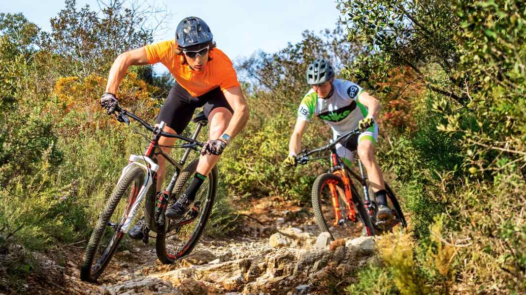 Cross-Country-Gabeln im Duell