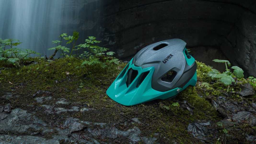 New all-mountain helmet from Uvex