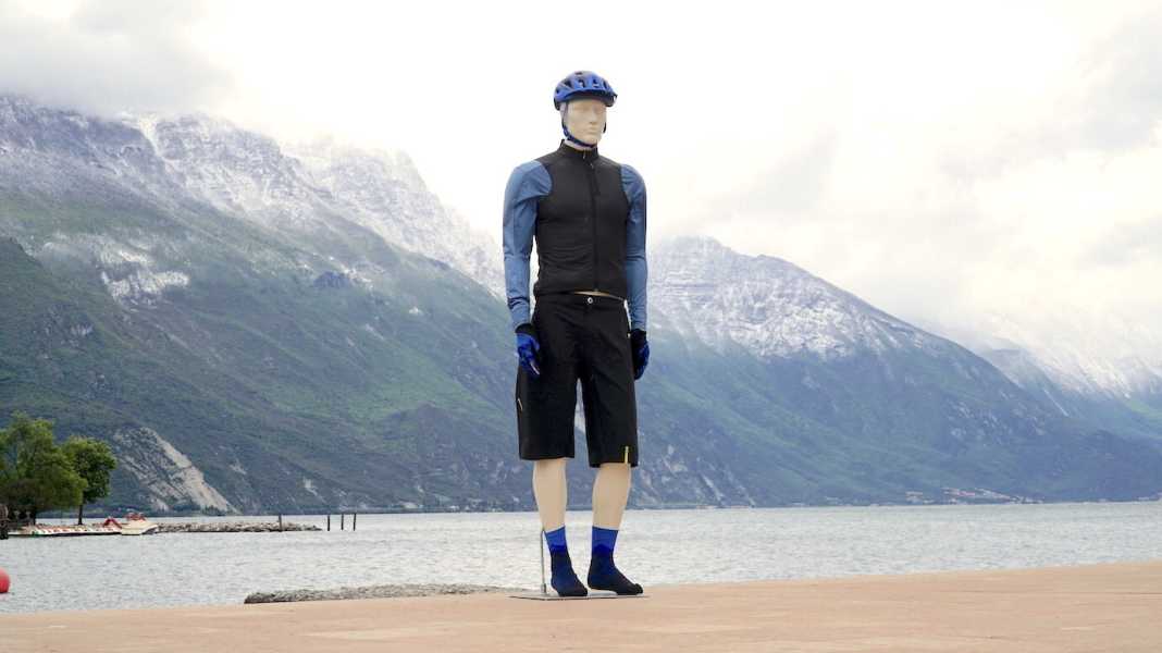Super-lightweight waistcoat and rain jacket from Mavic