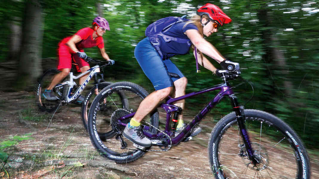 Scott Genius Contessa vs. Trek Remedy WSD