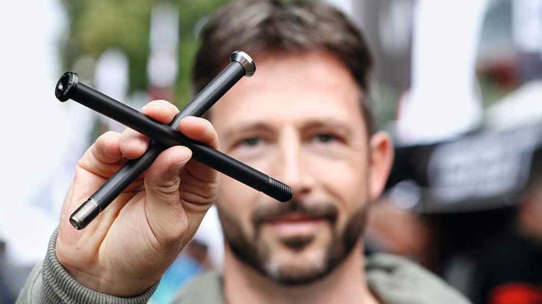 Neu: Carbon-Titan-Steckachsen aus Freiburg