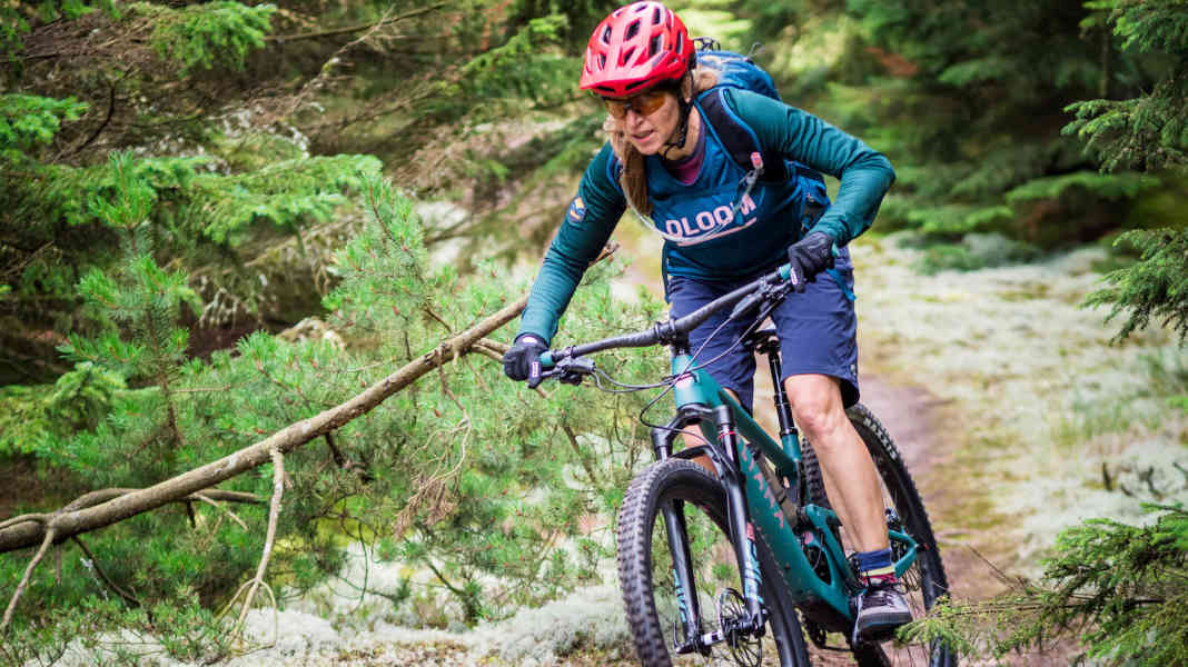 Mehr Spielraum für Frauen: das neue Juliana-Trailbike