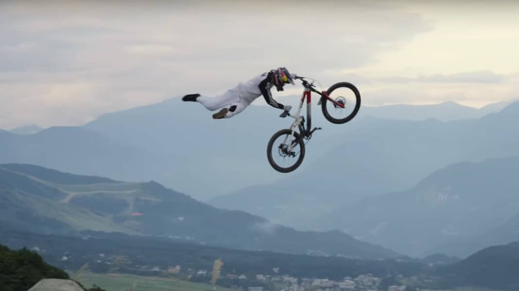 Brandon Semenuk auf neuen Wegen in Japan