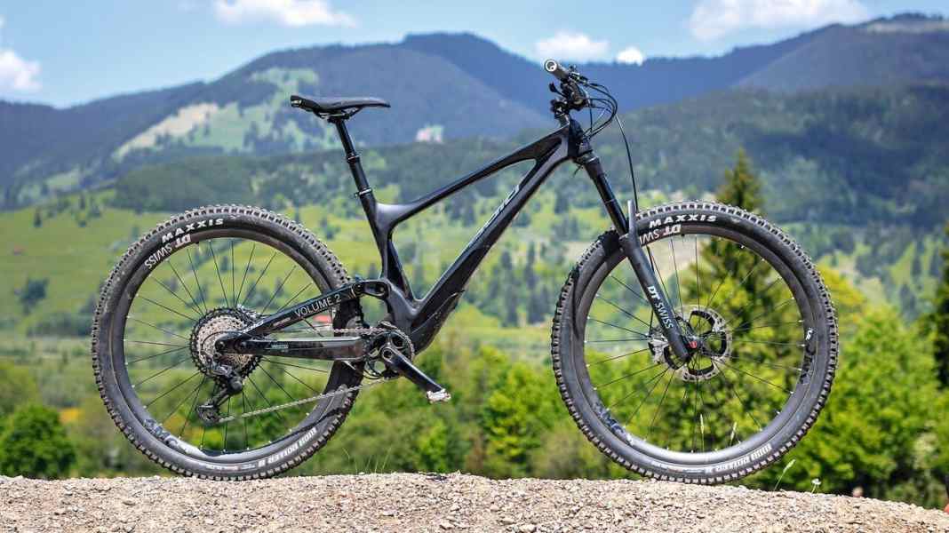 All-Mountain-Fully Bold Unplugged Volume 2 in a short test