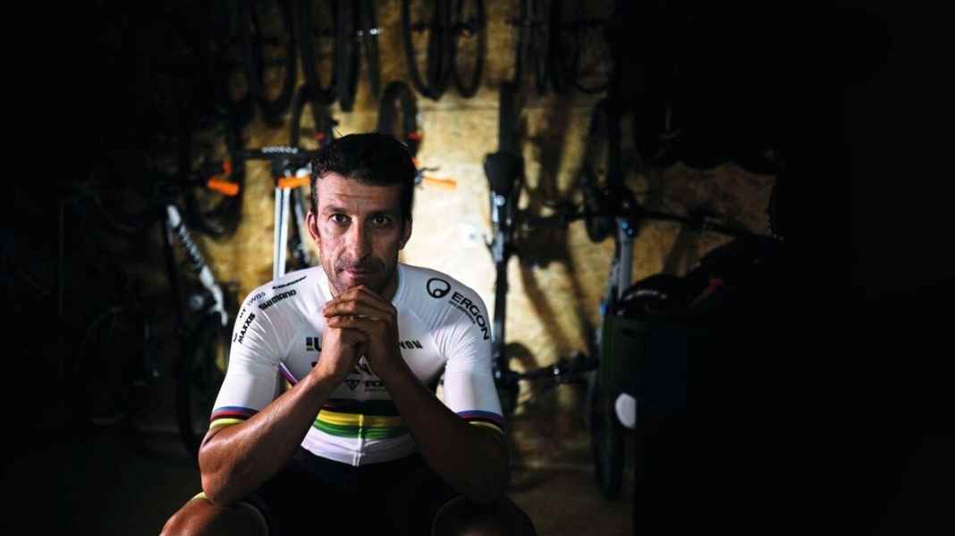 How professional bikers train in corona times