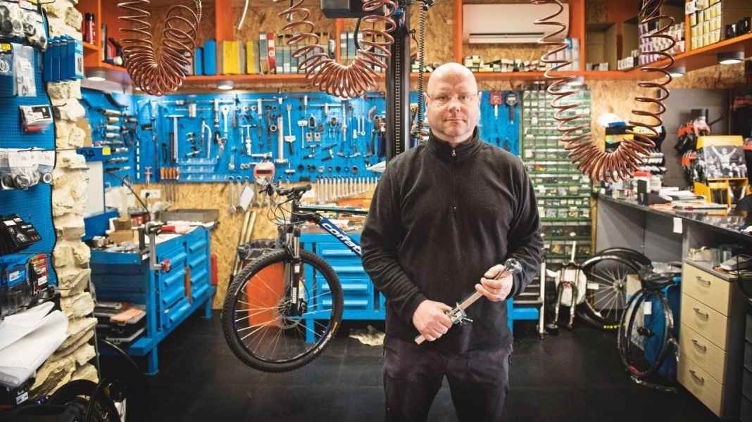 Between debts and opportunities