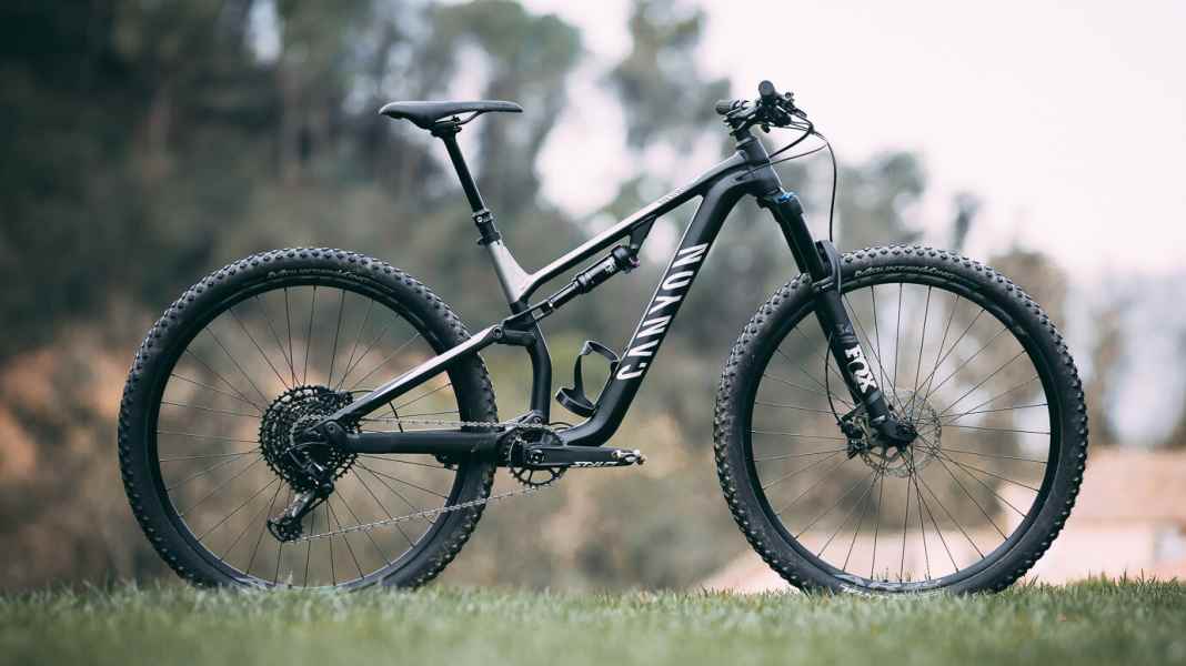 Neuron AL: Canyons beliebtestes Mountainbike in Alu