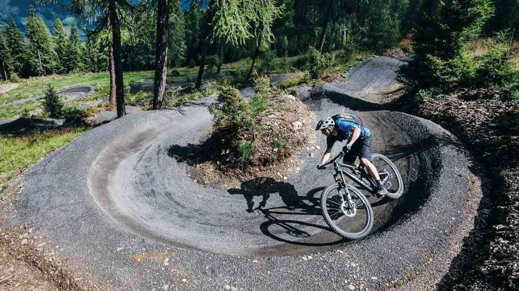 15 kilometres: BIKE on the longest flow trail in Europe