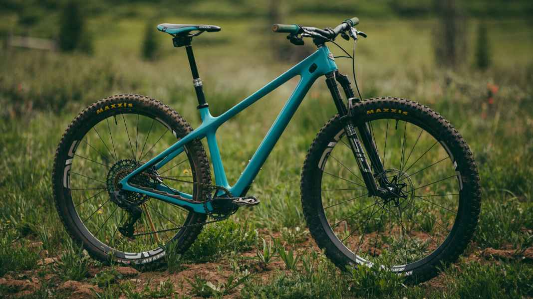 Yeti ARC: Carbon trail hardtail inherits race legend