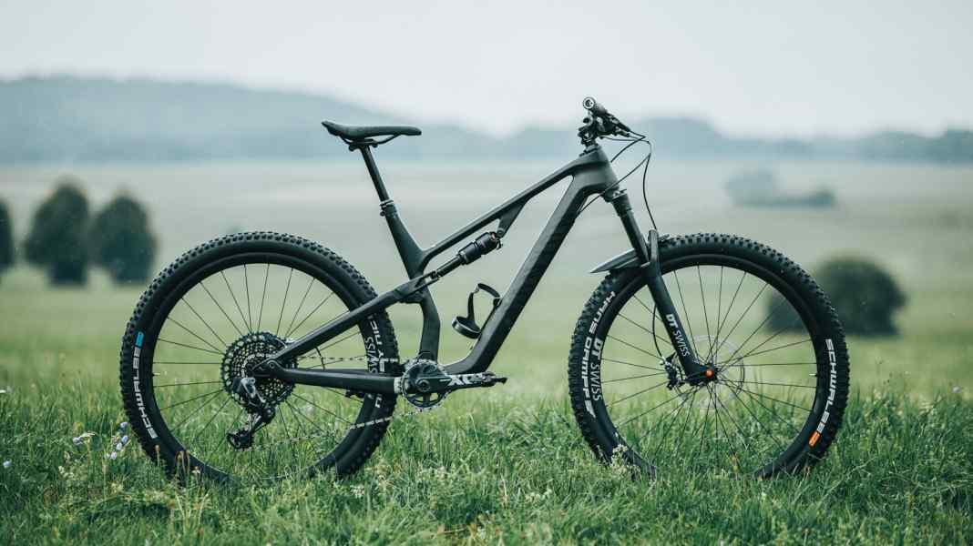 Canyon presents limited luxury neuron