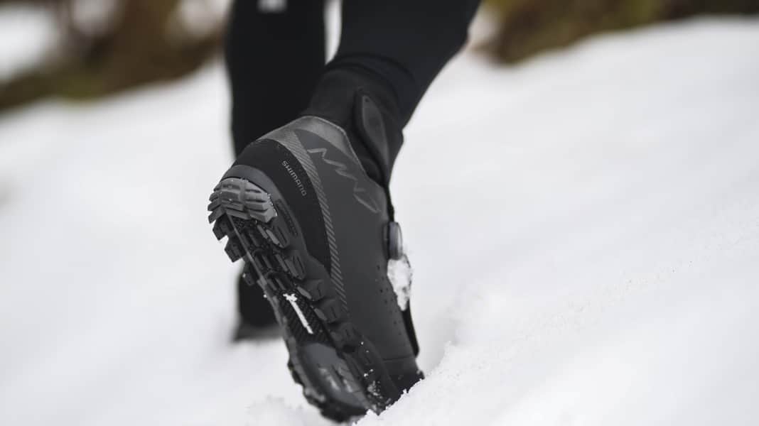 Shoes from Shimano for the cold season