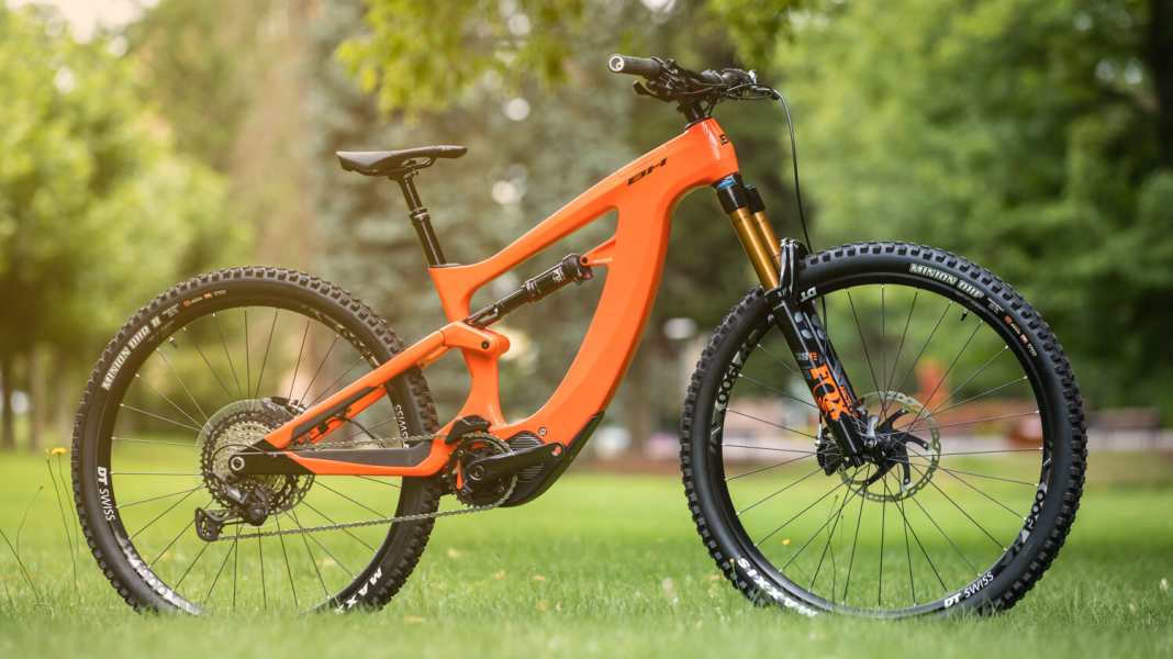 Lightweight full-throttle all-rounder with EP8 and large battery