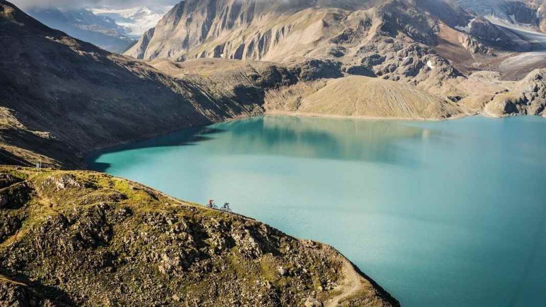 Altitude metre rush: 4-pass tour in 2 days