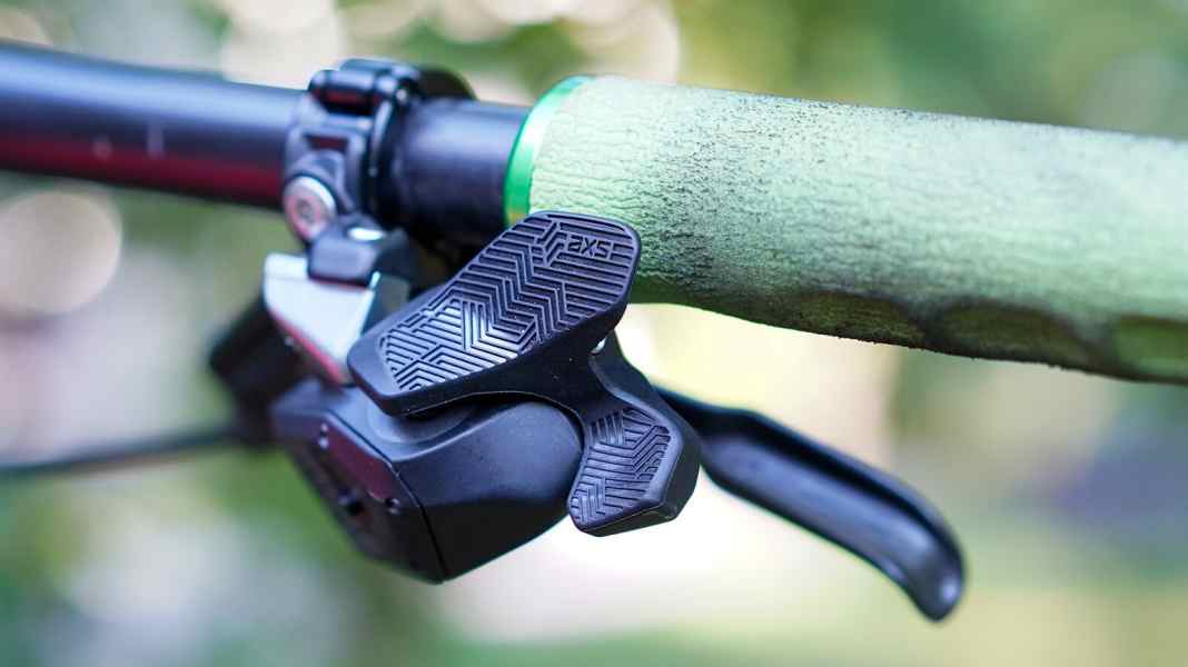 Operating aid: New rocker switch for Sram AXS controller