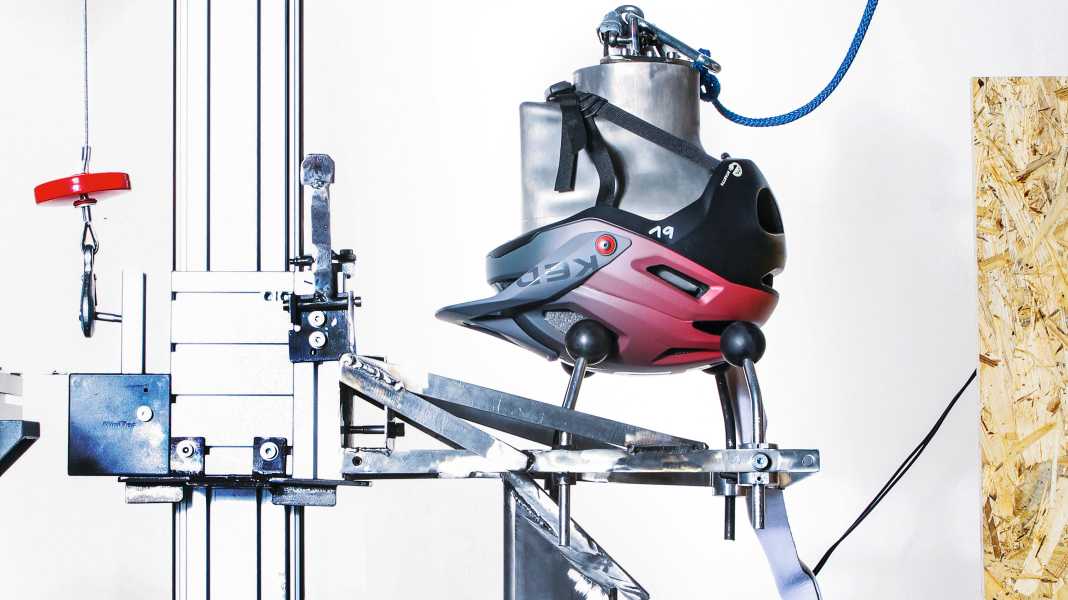 Helm-Test: Wie gut schützen MIPS und Co?