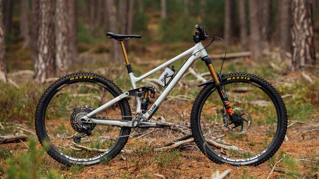 New trail bike from Raaw: the Jibb