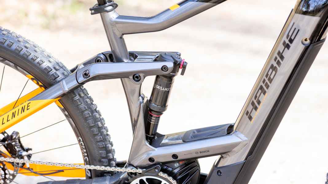 Ausstattung: Darauf sollte man beim E-MTB achten