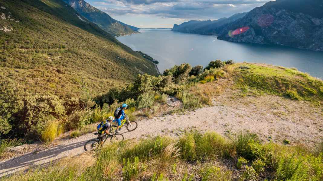 On two wheels from the Dolomites to Lago di Garda