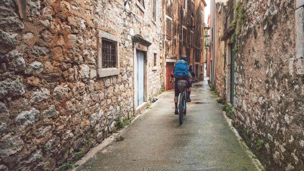 9 days bikepacking through the Croatian coastal mountains