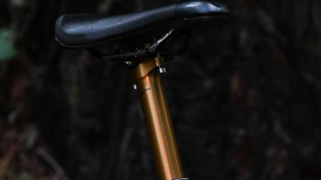 Lightweight lift: the new Fox Transfer SL