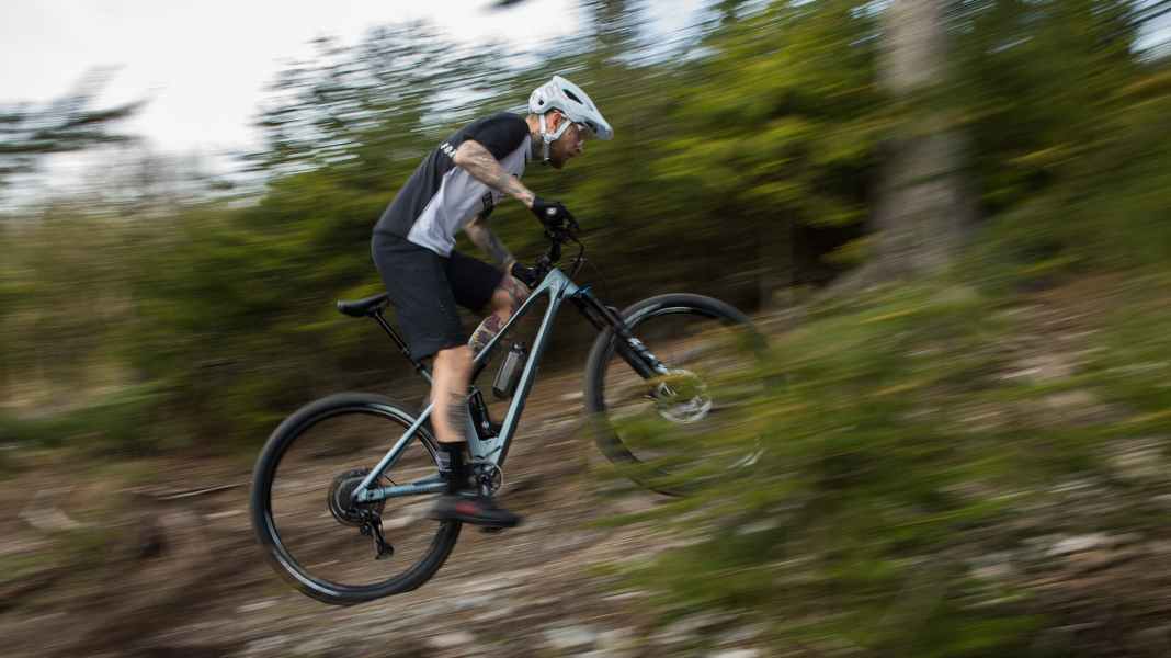 Update: YT ups the ante with the Izzo trail bike