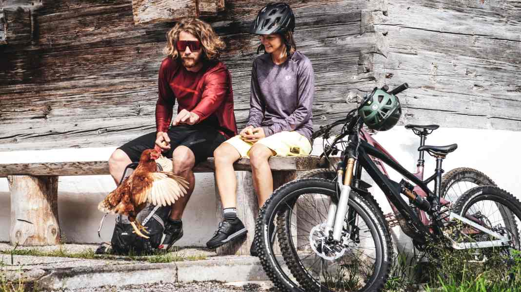 Trail clothing for bikers